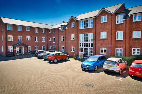 2 bedroom retirement property for sale, Whitings Court, Paynes Park, HITCHIN, SG5