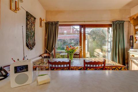 95 Romilly Road, Cardiff, CF5 1FN