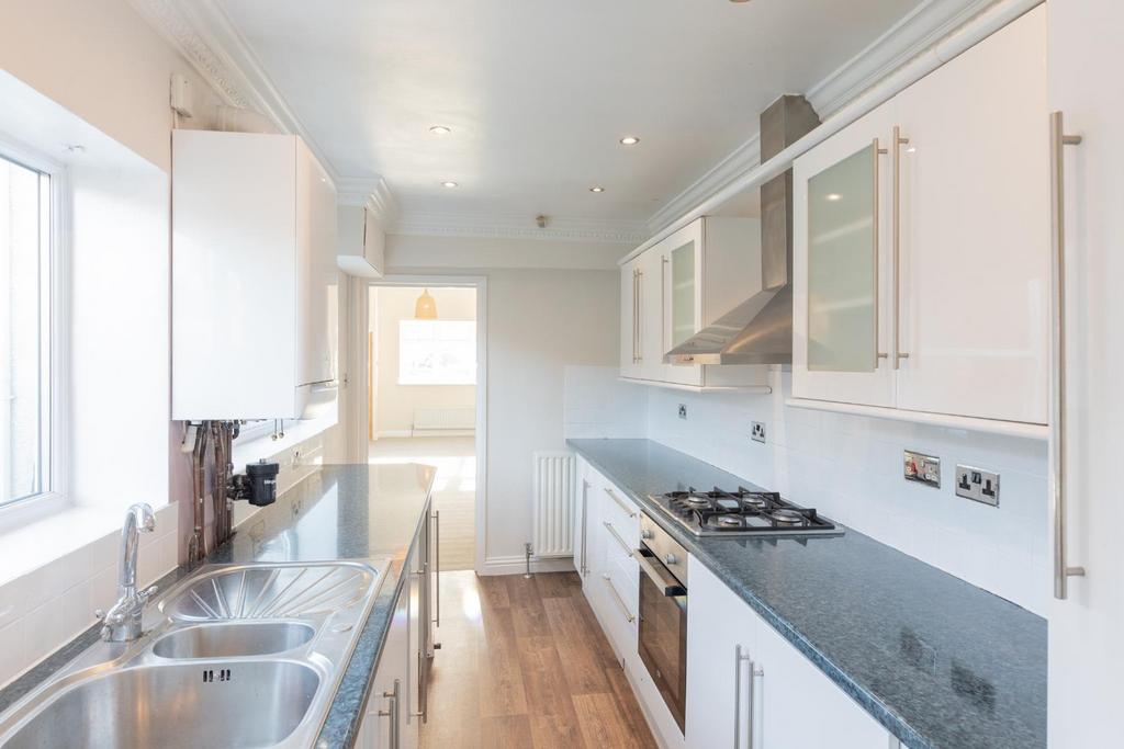 Kitchen Image 2