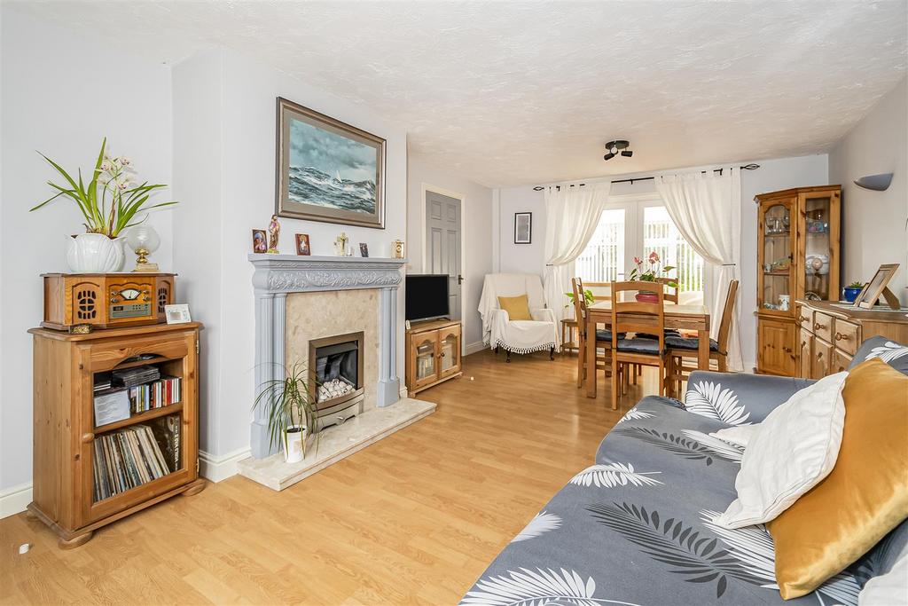202 Auchinleck Close, Driffield 3 bed house for sale £155,000