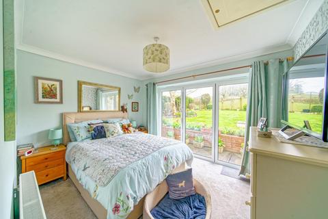 102 Claverham Road, Yatton, Bristol, BS49 4LE