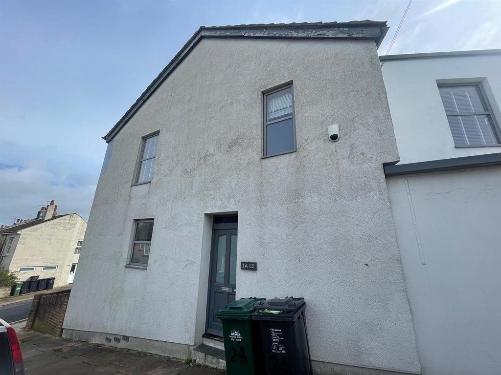 Ryde Road, Brighton 2 bed house £1,375 pcm (£317 pw)