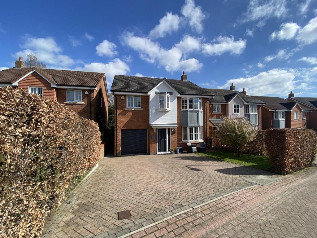 3 Chestnut Close, Aiskew, Bedale 4 bed detached house for sale £390,000