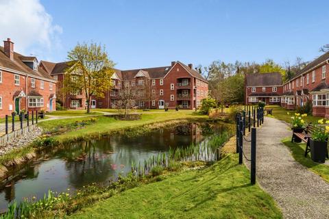 3 bedroom flat for sale - Woodfield Gardens,  Hereford,  HR2