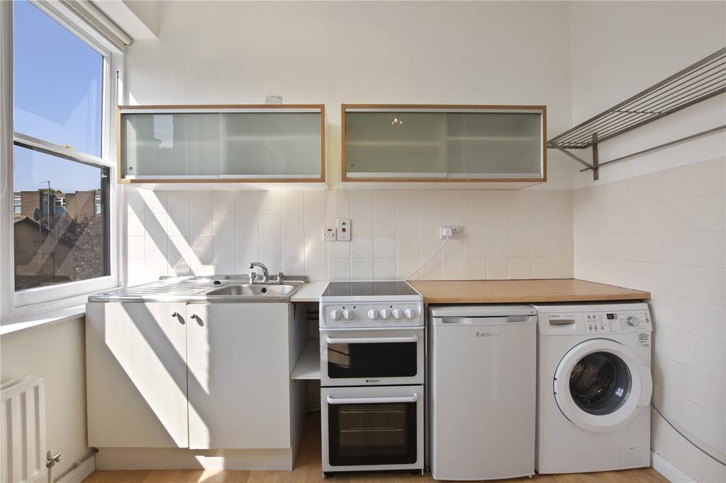 Apartment in Bethnal Green - View 4
