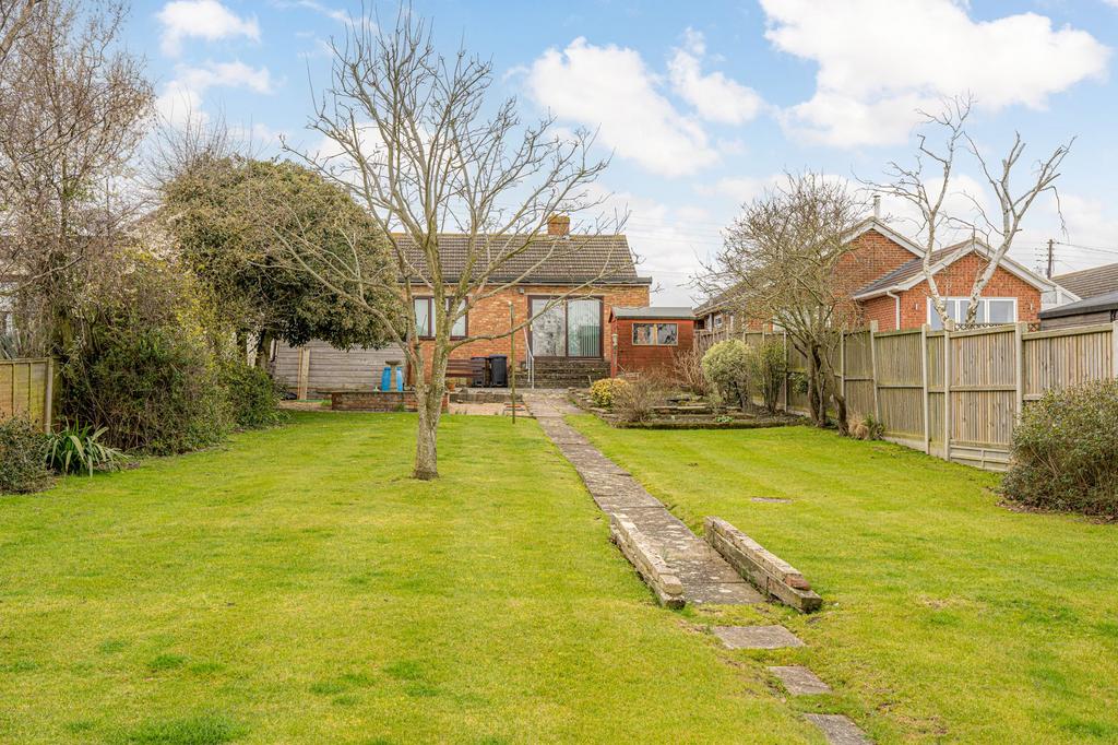 Dargate Road, Whitstable, CT5 3 bed detached bungalow for sale £399,950