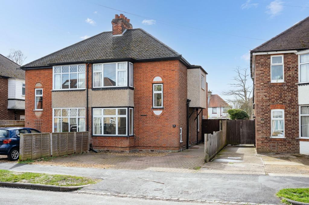 Lovell Road, Cambridge, CB4 3 bed semidetached house for sale £500,000