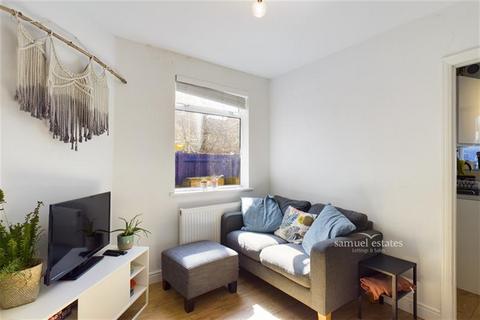 1 bedroom maisonette for sale, Kimble Road, Colliers Wood, SW19