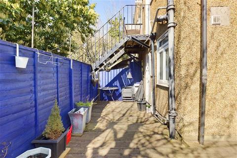 103 Kimble Road, London, SW19 2AU