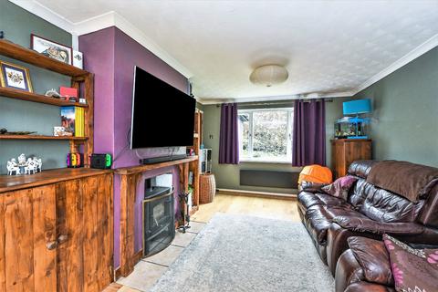 39 Parsonage Estate, Rogate, Petersfield, GU31 5HJ