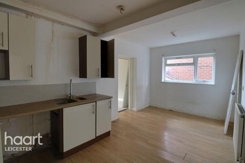 35 Biddle Road, Leicester, LE3 9HJ