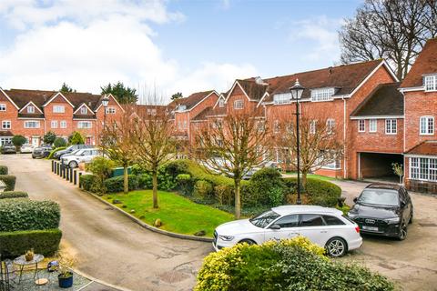 30 Foundry Close, Hook, RG27 9JD