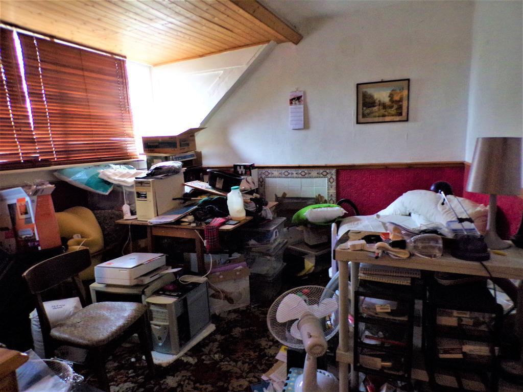 Flat 5 - bedroom