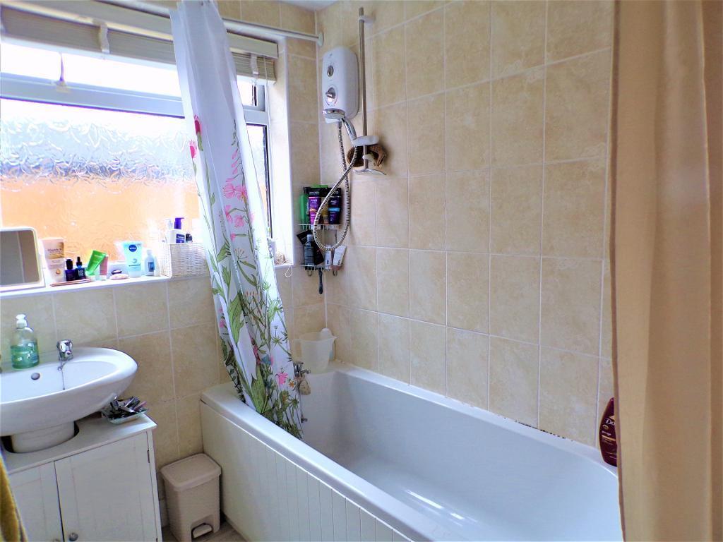 Flat one - bathroom