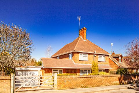 Bramley House Icknield Road, Goring, Reading, RG8 0DL