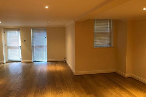 2 bedroom apartment to rent, Livingston Drive South, Liverpool L17