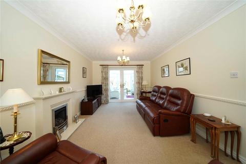 4 bedroom detached house for sale, Coldicott Gardens, Evesham, Worcestershire, WR11