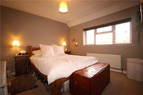 1 bedroom semi-detached house to rent, Cypress Road, Guildford, Surrey, GU1