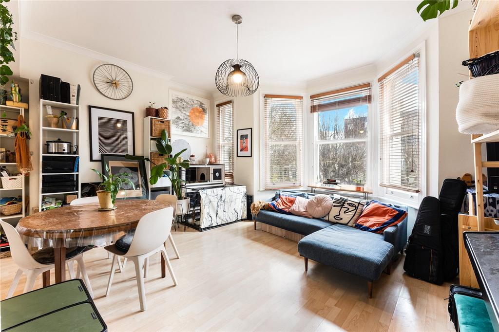 Wickham Road, London, SE4 2 bed apartment £1,850 pcm (£427 pw)