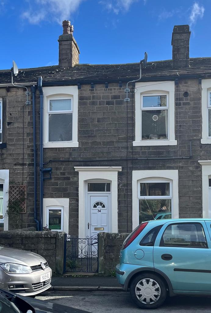 Park Road, Barnoldswick BB18 2 bed terraced house £495 pcm (£114 pw)