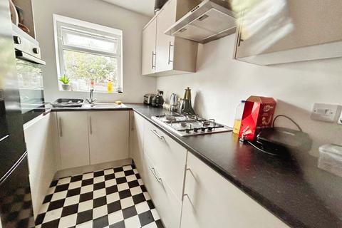 4 bedroom terraced house to rent, Thorn Grove, Manchester, Greater Manchester, M14