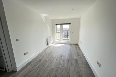 2 bedroom flat to rent, The Balbirs, Portswood Road