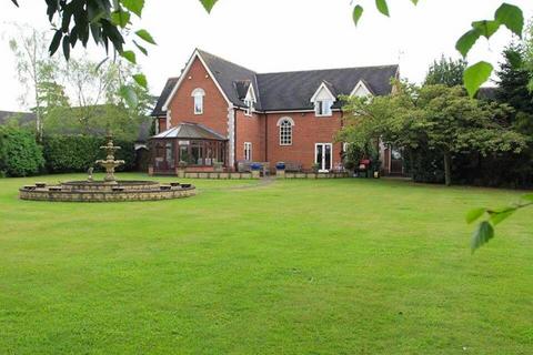 4 bedroom detached house to rent, Roundhill, Kirby Muxloe, Leicester LE9