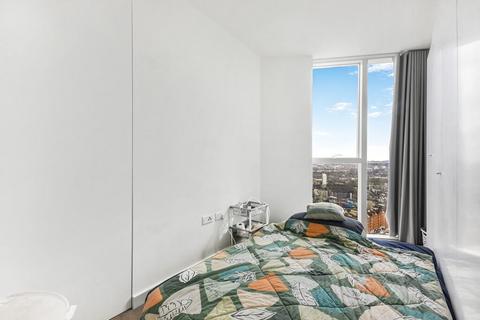 2 bedroom apartment for sale, Sky Gardens, London SW8