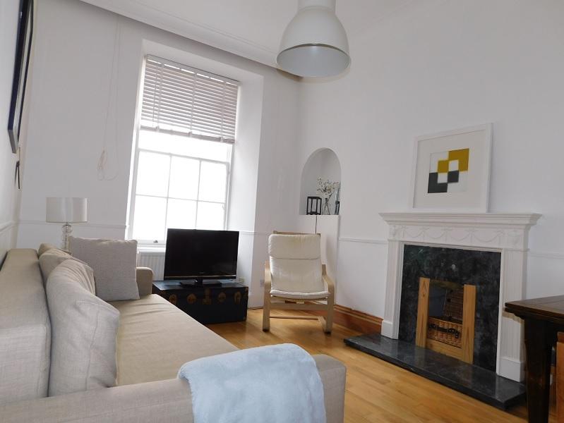 35-lothian-street-edinburgh-eh1-1he-2-bed-flat-1-600-pcm-369-pw