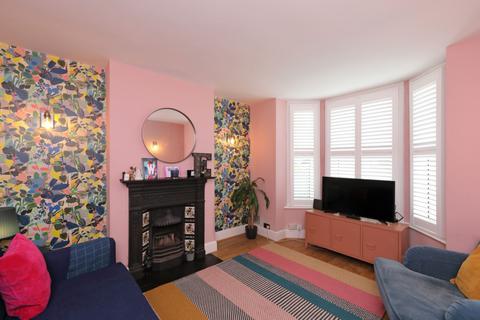 13 Chilham Road, Folkestone, CT19 4HG