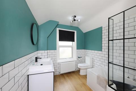 13 Chilham Road, Folkestone, CT19 4HG