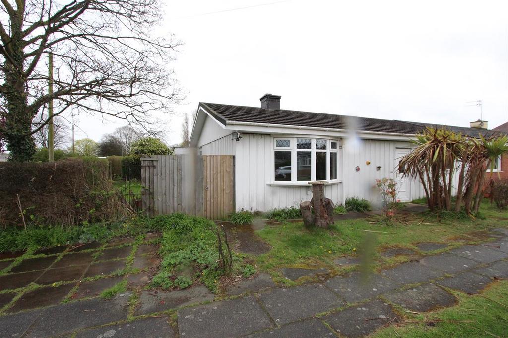 Plantation Drive, Rivacre, Ellesmere... 3 bed bungalow £150,000