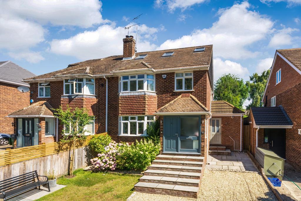 Bedford Avenue, Little Chalfont 4 bed semidetached house for sale £
