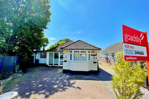 1 Dowlands Close, Bournemouth, BH10 5LH