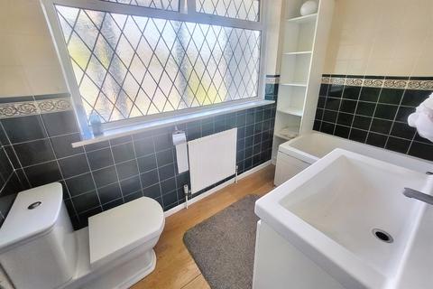 1 Dowlands Close, Bournemouth, BH10 5LH