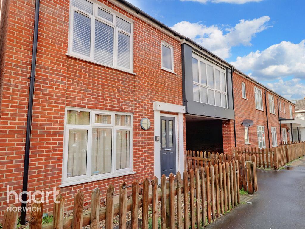 Magdalen Road, Norfolk 1 bed flat for sale £150,000