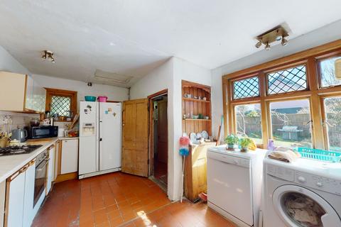 4 bedroom semi-detached house for sale, Avenue Road, Herne Bay, CT6