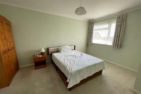 2 bedroom semi-detached bungalow for sale - Clive Road, Sittingbourne, Kent