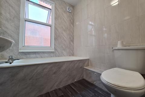 2 bedroom flat to rent, Fortunegate Road, London, NW10