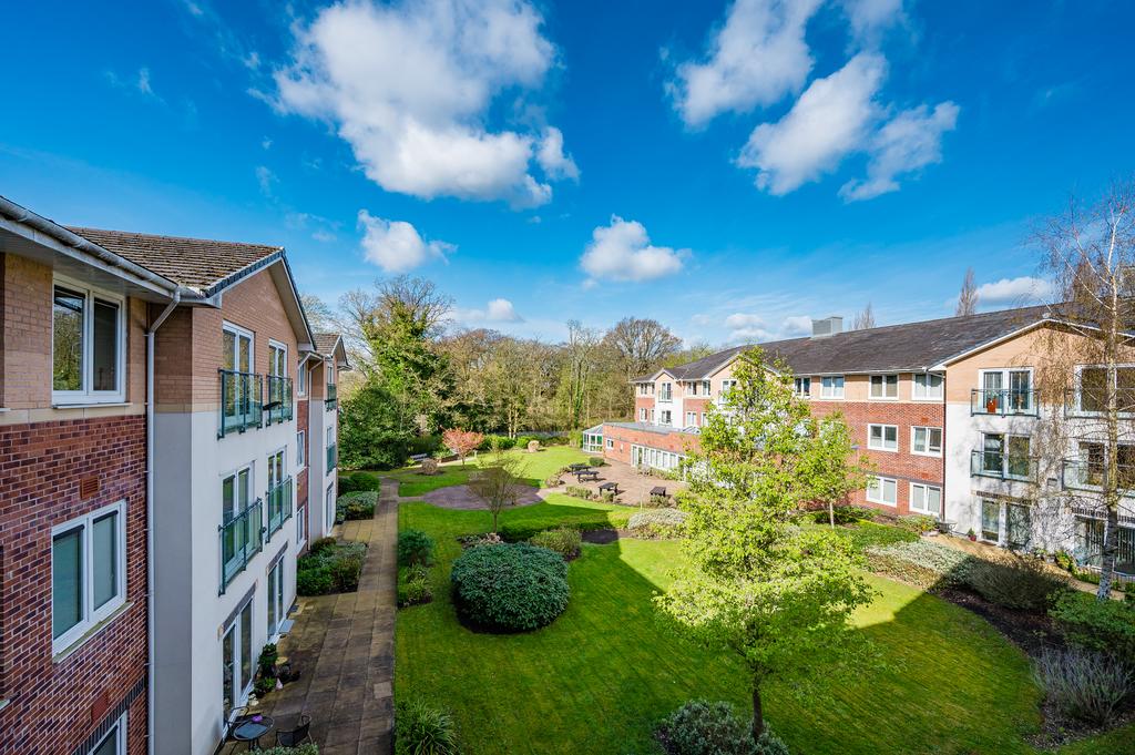 Heyeswood, Haydock, St Helens, WA11 2 bed apartment for sale £130,000