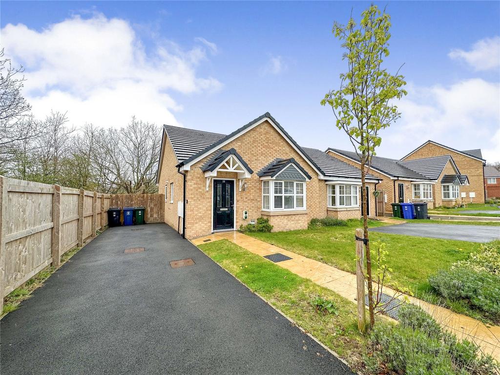 Ulverston Drive, Skelmersdale... 2 bed bungalow £895 pcm (£207 pw)
