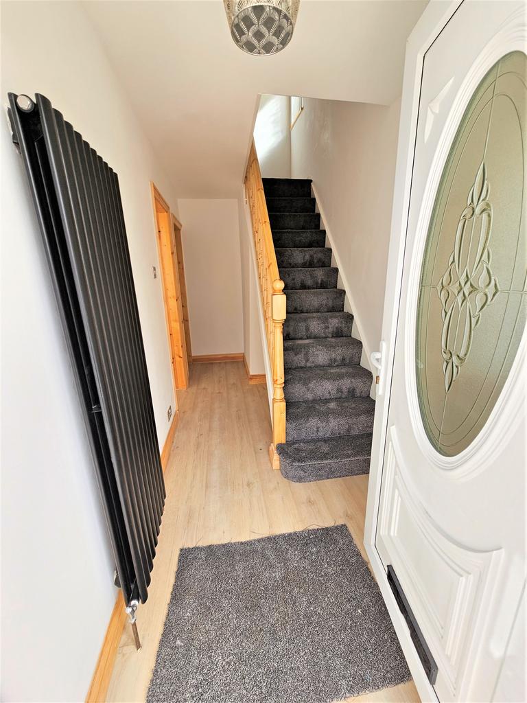 Beechtree Road, Walsall, WS9 3 bed semidetached house £1,195 pcm (£276 pw)