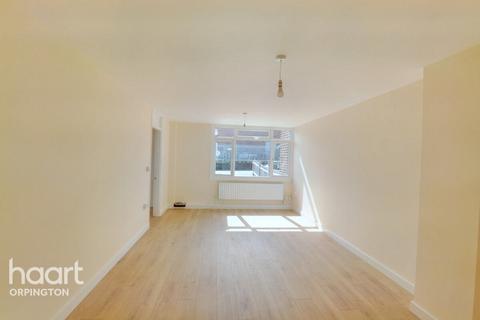 27 Robin Way, Orpington, BR5 3AX