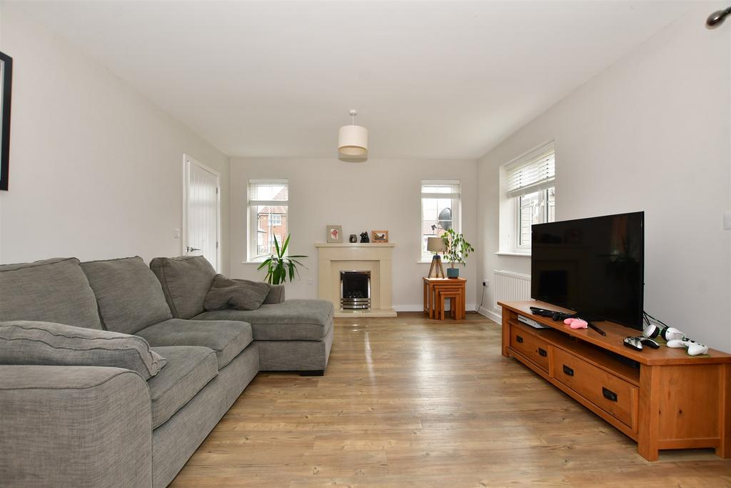 Brambling Avenue, Finberry, Ashford, Kent 4 bed detached house for sale