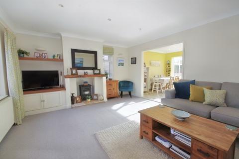 7 Barn End, Marshfield, Chippenham, SN14 8PE