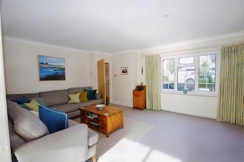 7 Barn End, Marshfield, Chippenham, SN14 8PE