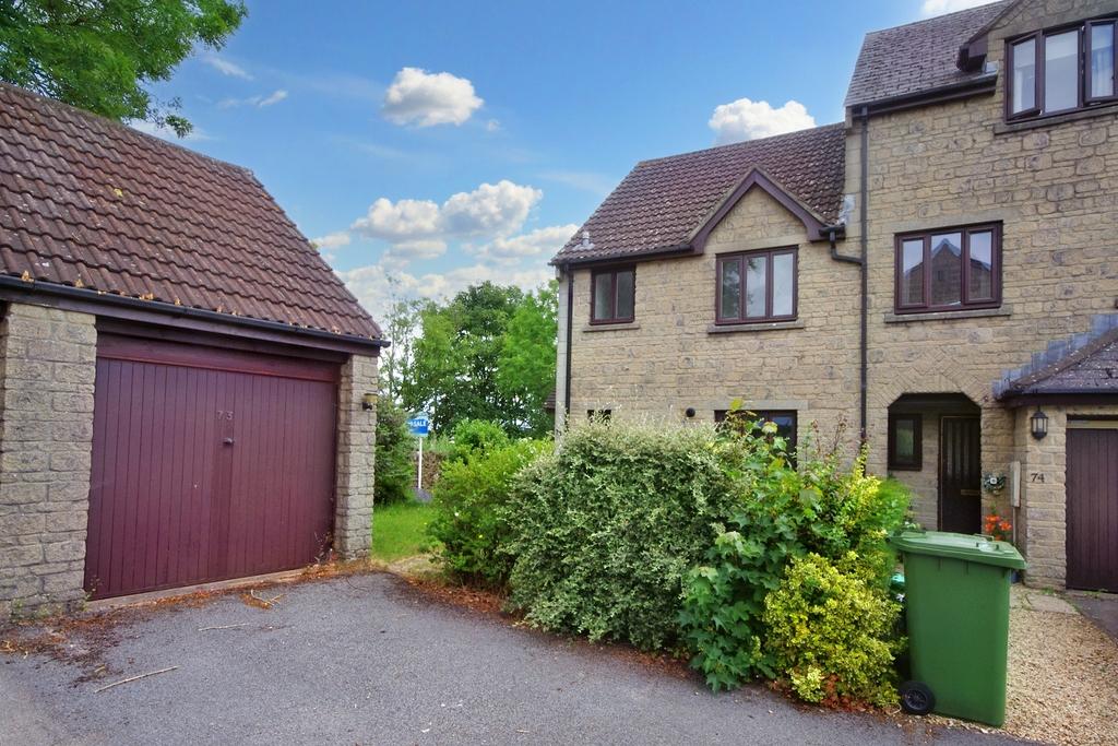 Marshfield SN14 3 bed end of terrace house for sale £400,000