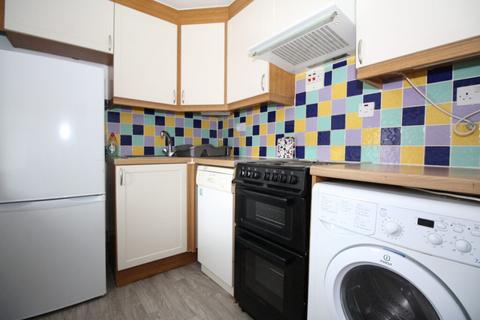 2 bedroom flat to rent, 3E Bruce Street, Stirling, FK8 1PD