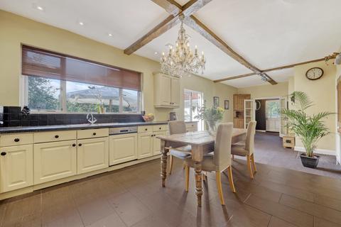 5 bedroom detached house for sale, Old Church Road, East Hanningfield, CM3