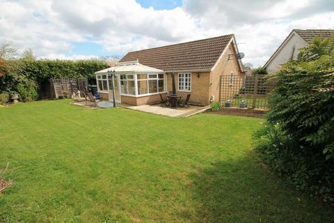 2 bedroom detached bungalow to rent, Hinton View, Haddenham, ELY, Cambridgeshire, CB6